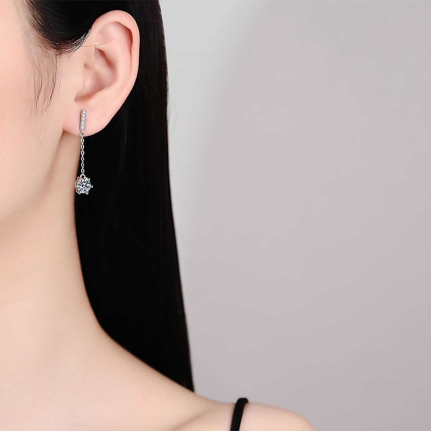 Emilia's Dangle Round Earrings in Lab Grown Diamond