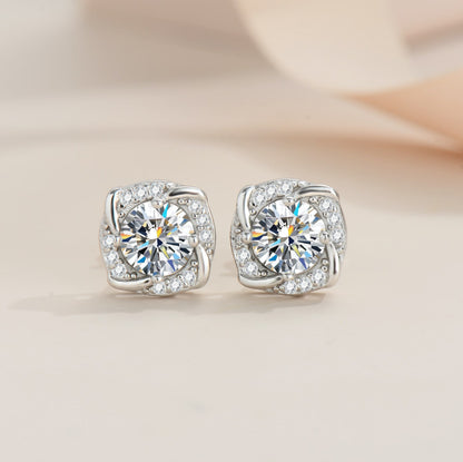 2 carats Lab Grown Diamond Studs