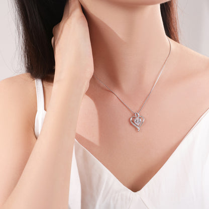 Jasmine Heart Necklace in White gold