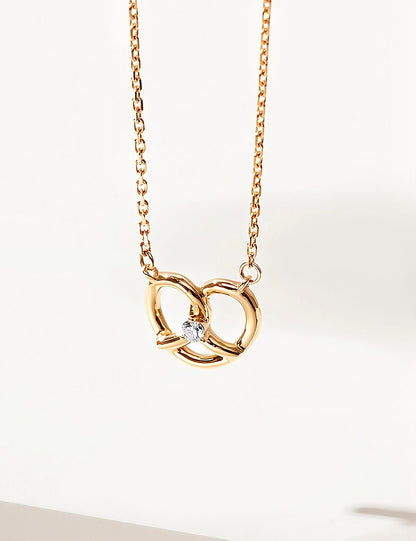 Pretzel Necklace in Gold